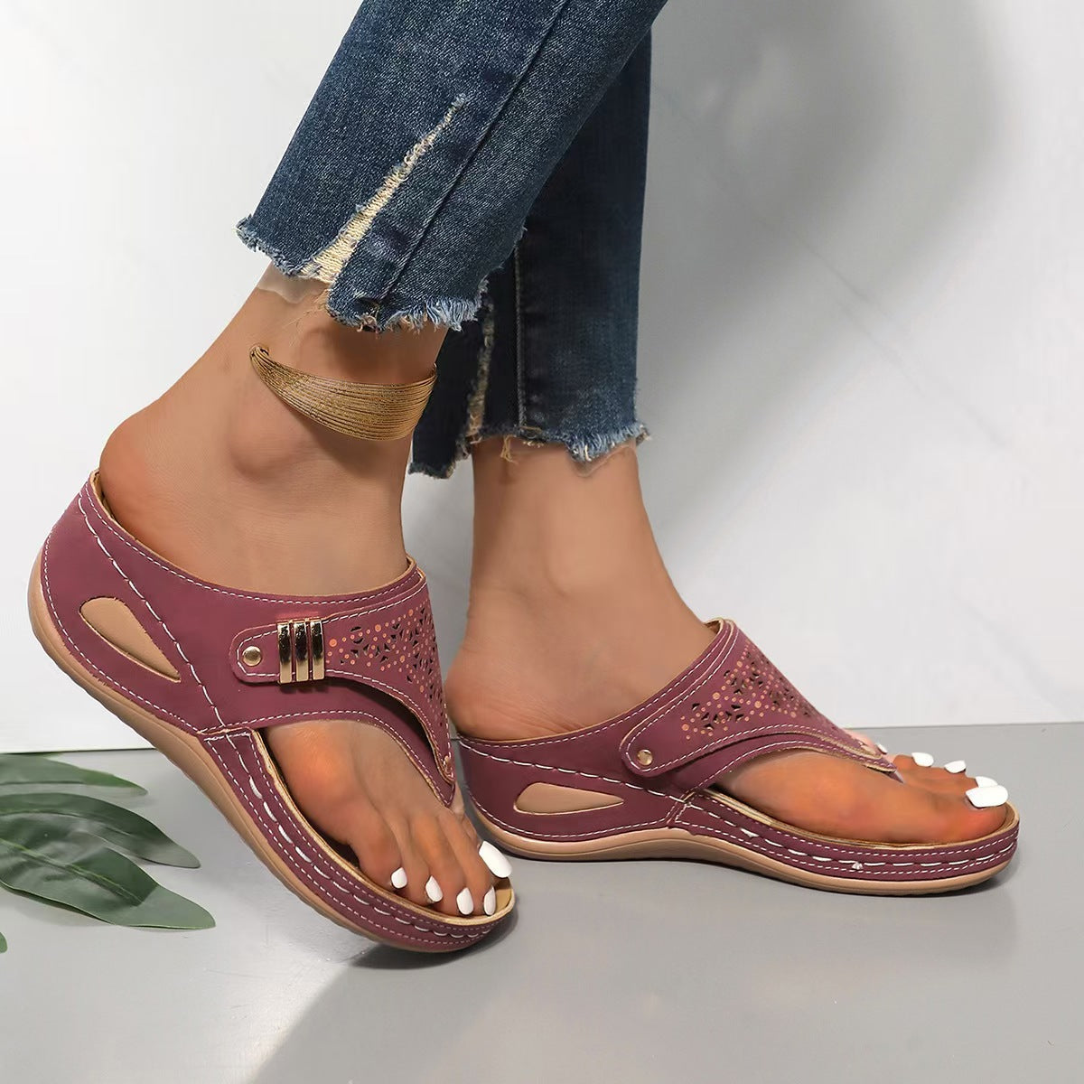 Lina — Sandalia cómoda con cuña