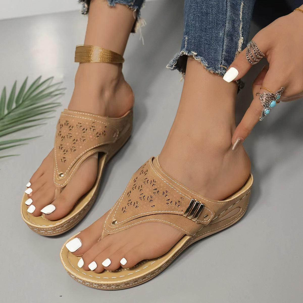 Lina — Sandalia cómoda con cuña